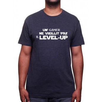 Un gamer ne viellit pas - Tshirt Homme