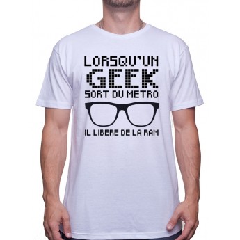 lorsqu'un geek sort du mÈtro - Tshirt Tshirt Homme Gamer