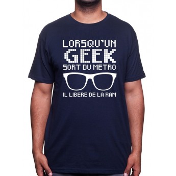 lorsqu'un geek sort du mÈtro - Tshirt Tshirt Homme Gamer